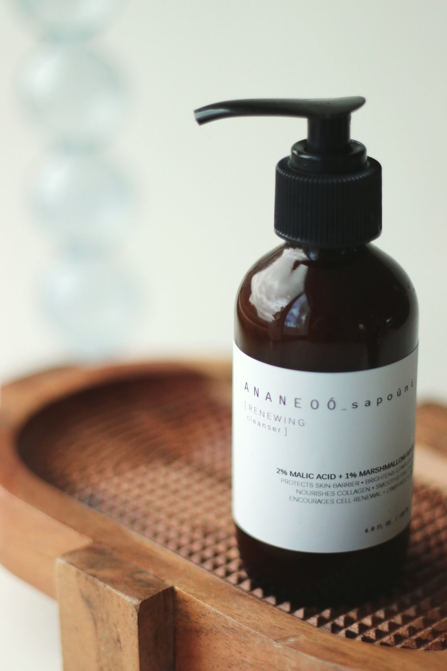 A N A N E O Ó _ s a p o ú n i | RENEWING cleanser